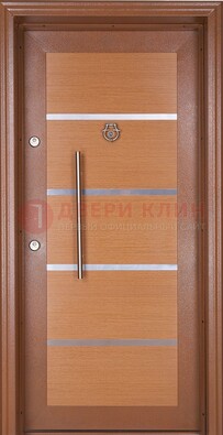 Коричневая входная дверь c МДФ панелью ЧД-33 в частный дом в Пензе
