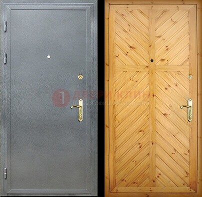 Серая металлическая дверь с евровагонкой ДЕ-12 в Пензе