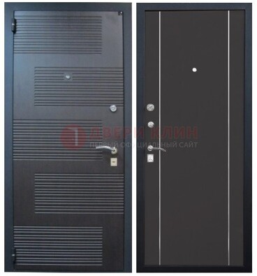 Темная металлическая дверь с МДФ ДМ-105 в деревянный дом в Пензе
