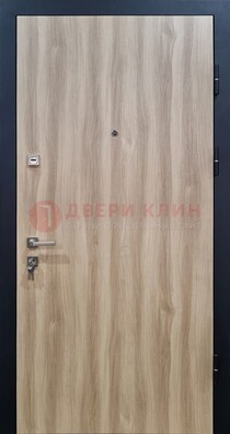 Светлая металлическая дверь с МДФ ДМ-340 в Пензе