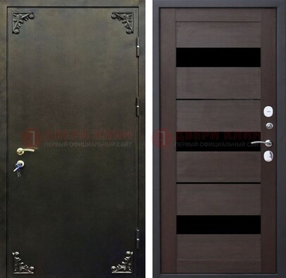 Темная входная дверь с порошковым покрытием и МДФ со стеклом ДП-236 в Пензе