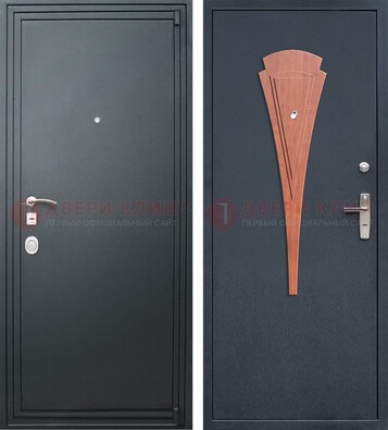 Черная железная дверь с порошковым покрытием и накладкой МДФ внутри ДП-245 в Пензе