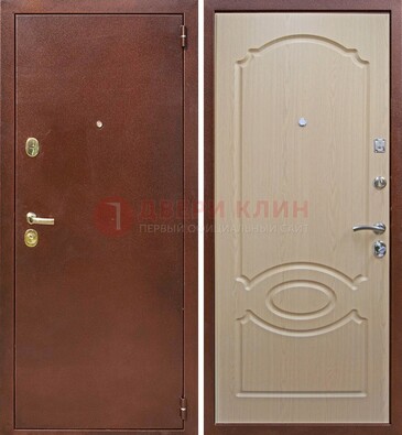 Коричневая металлическая дверь с порошковым окрасом ДП-76 в Пушкино