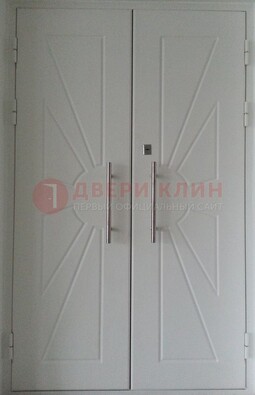 Парадная двухстворчатая дверь с фрезерованным МДФ ДПР-14 в Пензе