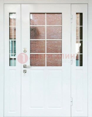 Белая стальная дверь со стеклом и фрамугами ДС-27 в Пензе