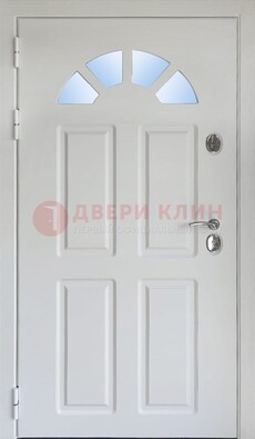 Белая стальная дверь МДФ со стеклом для дома ДС-37 в Пензе