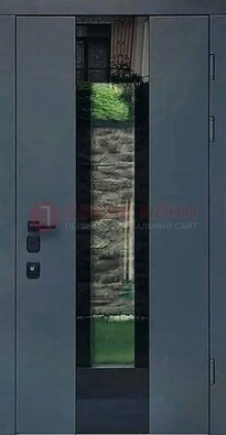Современная дверь со стеклом для коттеджа ДС-40 в Пензе