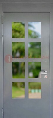 Серая металлическая дверь со стеклом ДС-78 в Пензе