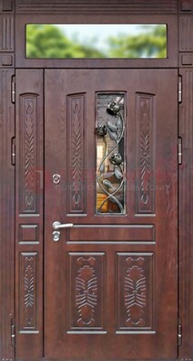 Коричневая железная дверь со стеклом и ковкой на улицу ДСК-127 в Пензе