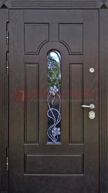 Металлическая дверь со стеклом и ковкой в цвете венге ДСК-142 в Пензе