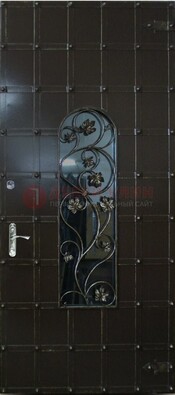 Высокая железная дверь со стеклом и ковкой ДСК-15 в Пензе