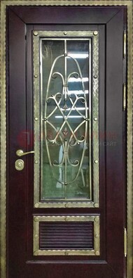 Темная уличная дверь порошок со стеклом и ковкой ДСК-167 в Пензе