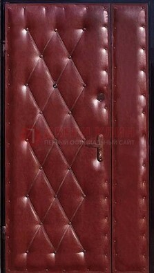 Бордовая тамбурная дверь ДТМ-25 в Кубинке