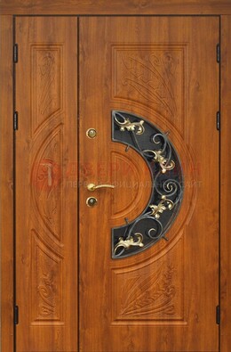 Входная дверь цвета золотой дуб с виноритом и ковкой ДВТ-176 в Пензе