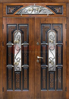 Входная двухстворчатая дверь с виноритом и ковкой ДВТ-183 в Пензе