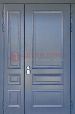 Темно-серая железная дверь с виноритом ДВТ-242 в Пензе