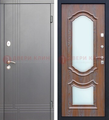 Серая входная дверь со светлой МДФ и зеркалами внутри ДЗ-77 в Пензе